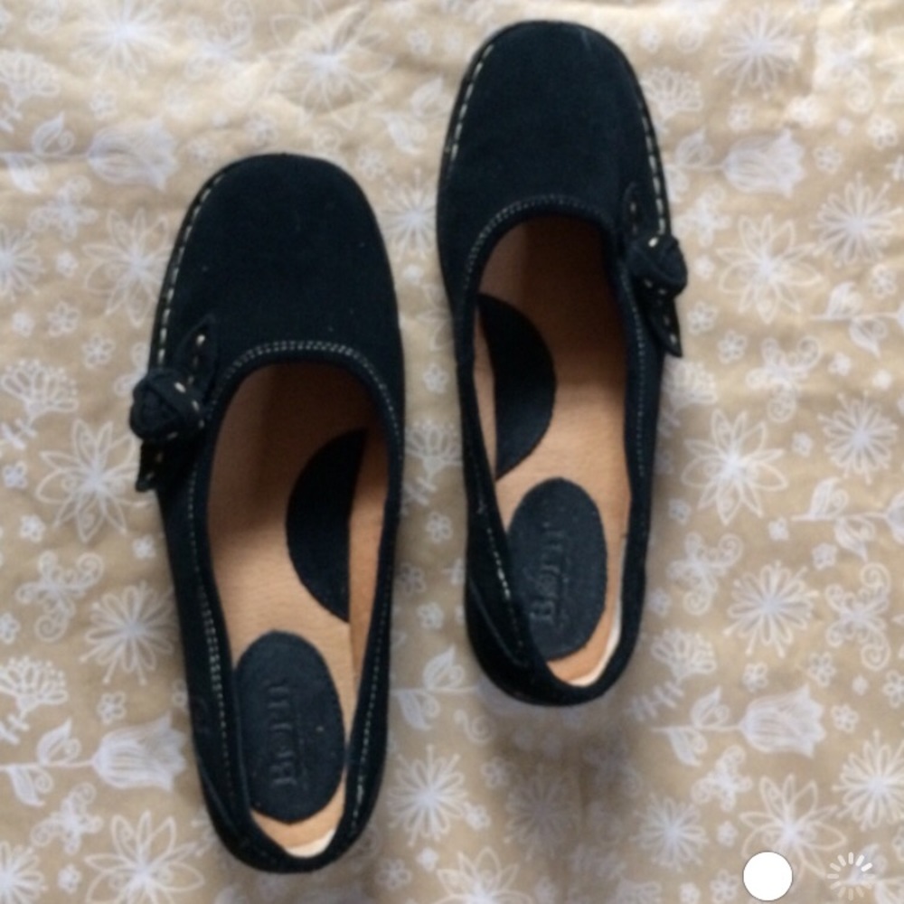 BORN Sz8 Black Leather Flats
